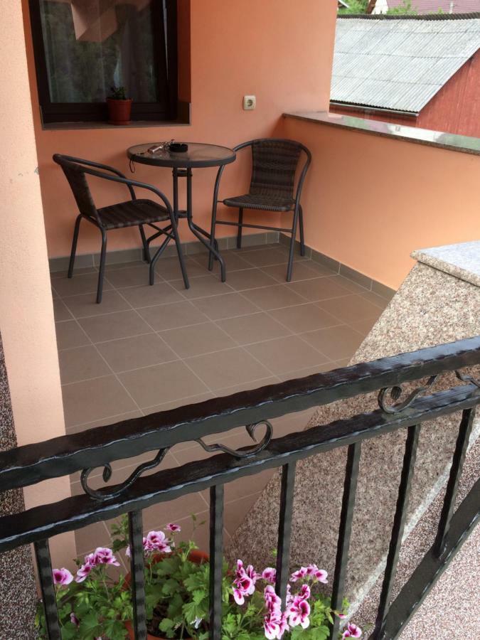Hotel M Dey Vişeu de Sus Esterno foto
